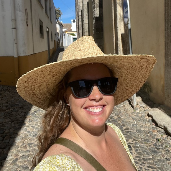 Meet your Posher, Jill - Picture 1 of 1